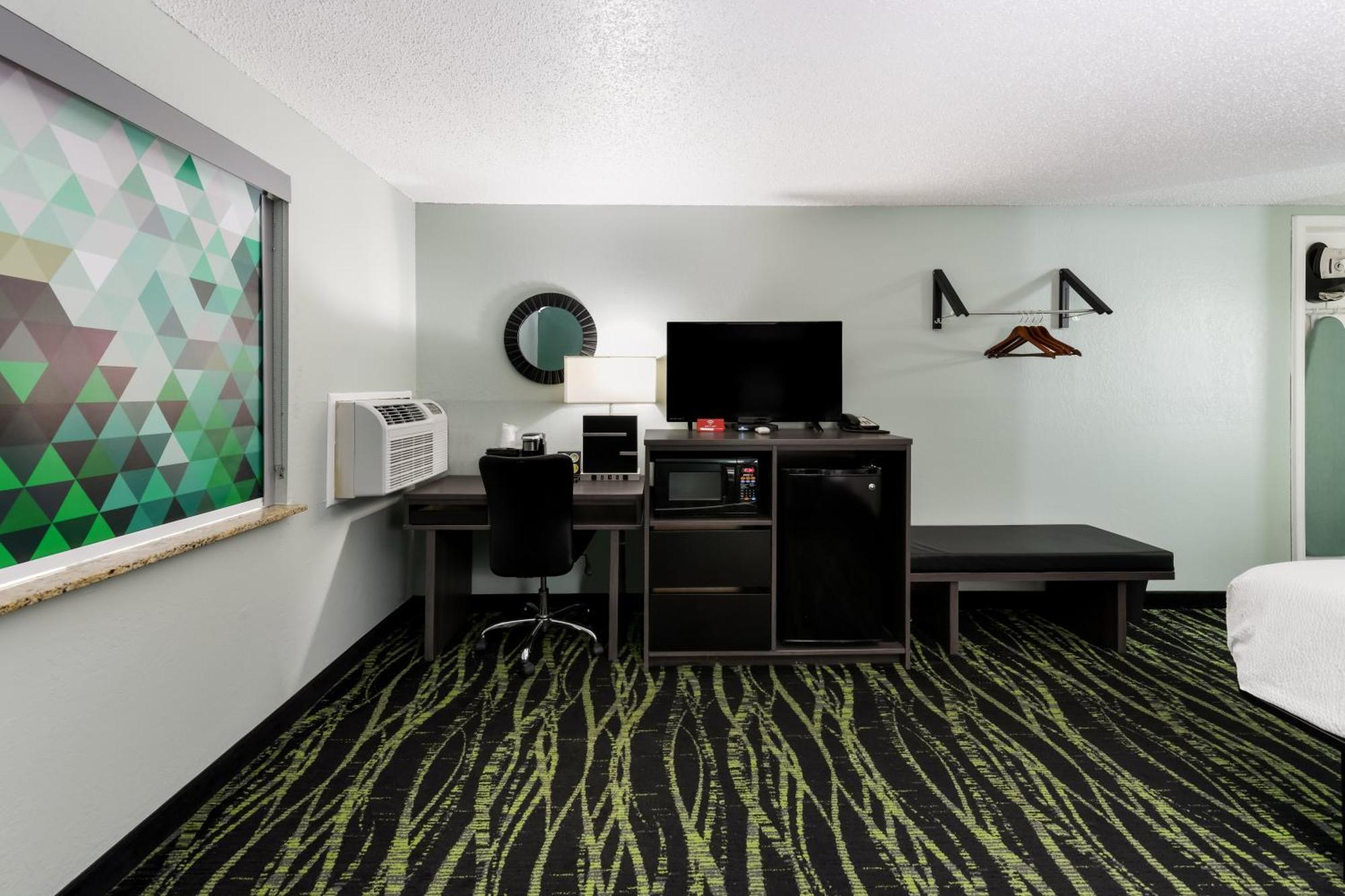Baymont Inn & Suites By Wyndham Liberty Exterior foto